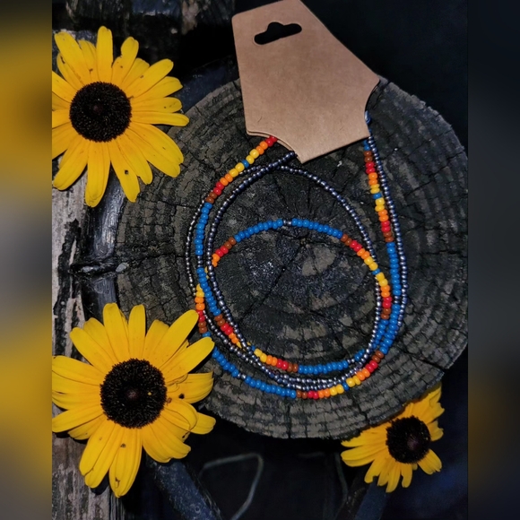 Jewelry - Western beaded necklace